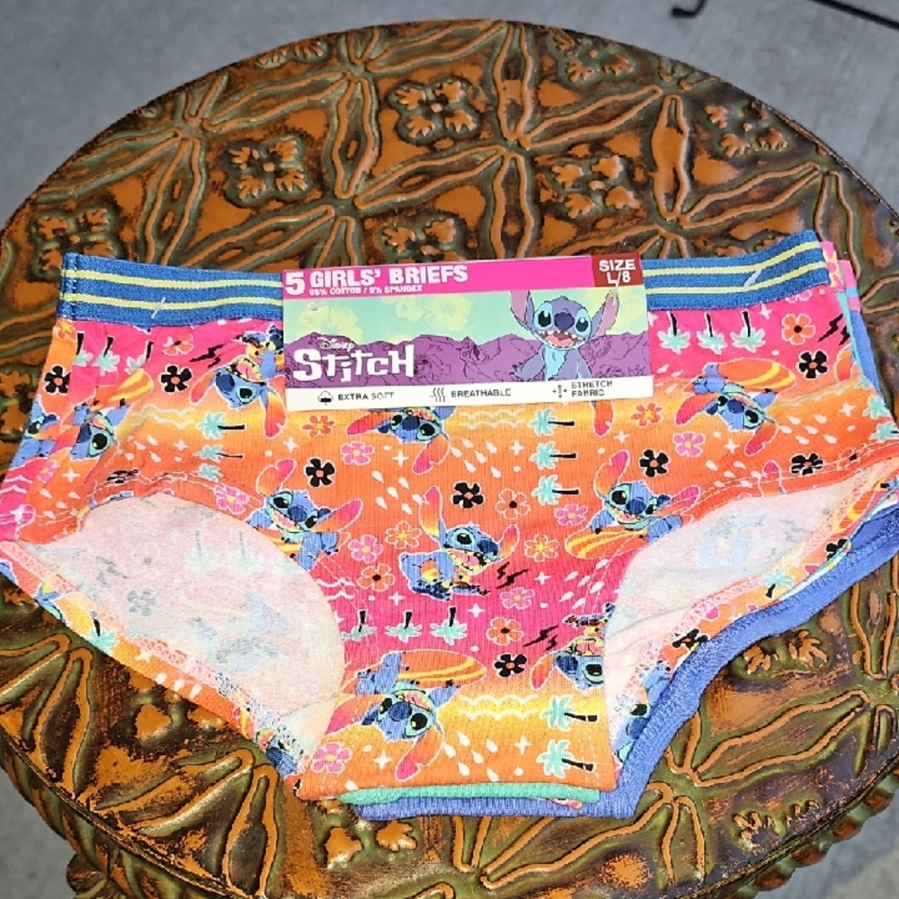 Nwts Girls Youth Sz Lg 8, 5 Girls Briefs. Extra Soft. Disneys STITCH!!